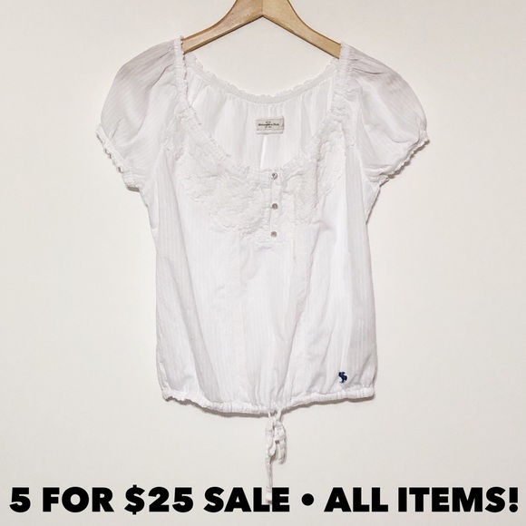 Abercrombie & Fitch Tops - Abercrombie Peasant Top